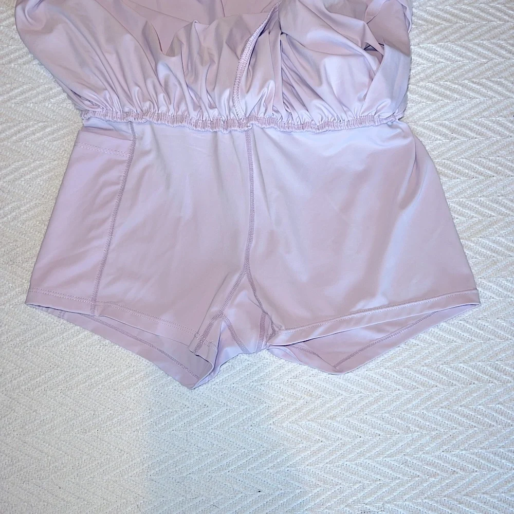 Flowy Shorts, Excellent New condition, Exercise, casual short - Picture 3 of 3